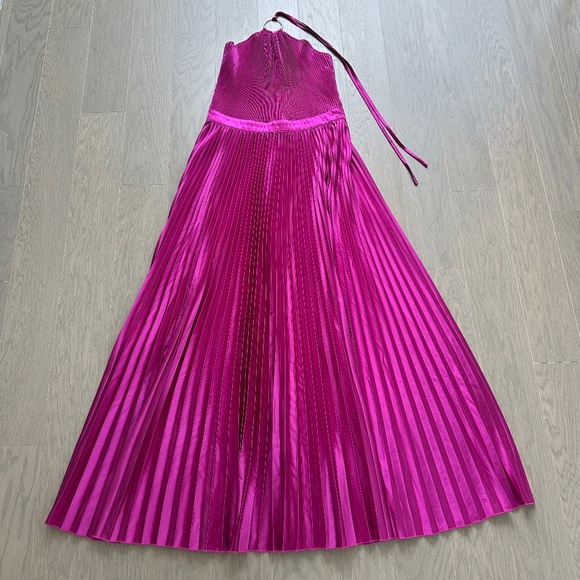 Elegant Pink Maxi Dress - Picture 2 of 13